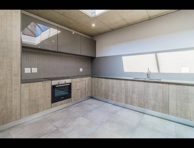 1 BEDROOM COMPLEX FOR SALE IN MENLO PARK